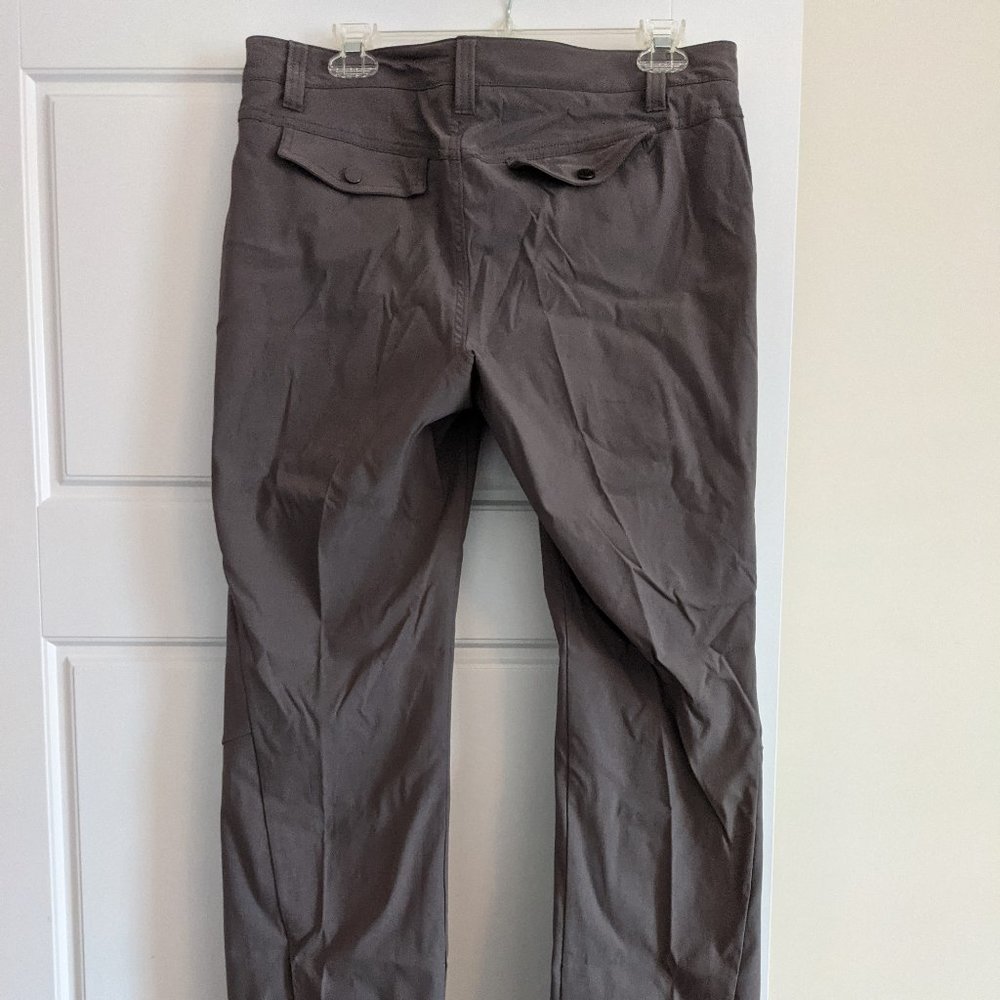 Athleta Pants Excellent Condition - image 3